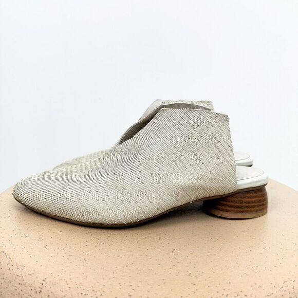 Antelope Anthropologie Radlee Cream Textured Leather Almond Toe Slip on Heel Mul - Picture 7 of 11